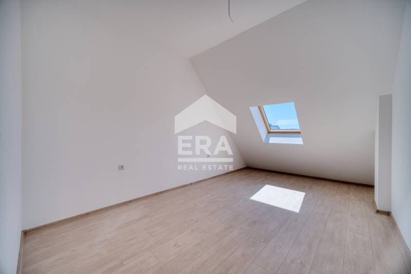 Продава се Тристаен апартамент в Варна, Победа - 114 кв.м за 1711 €/кв.м - Снимка #7