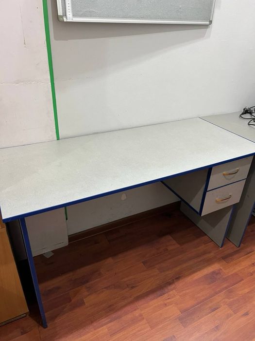 Продам офисные столы