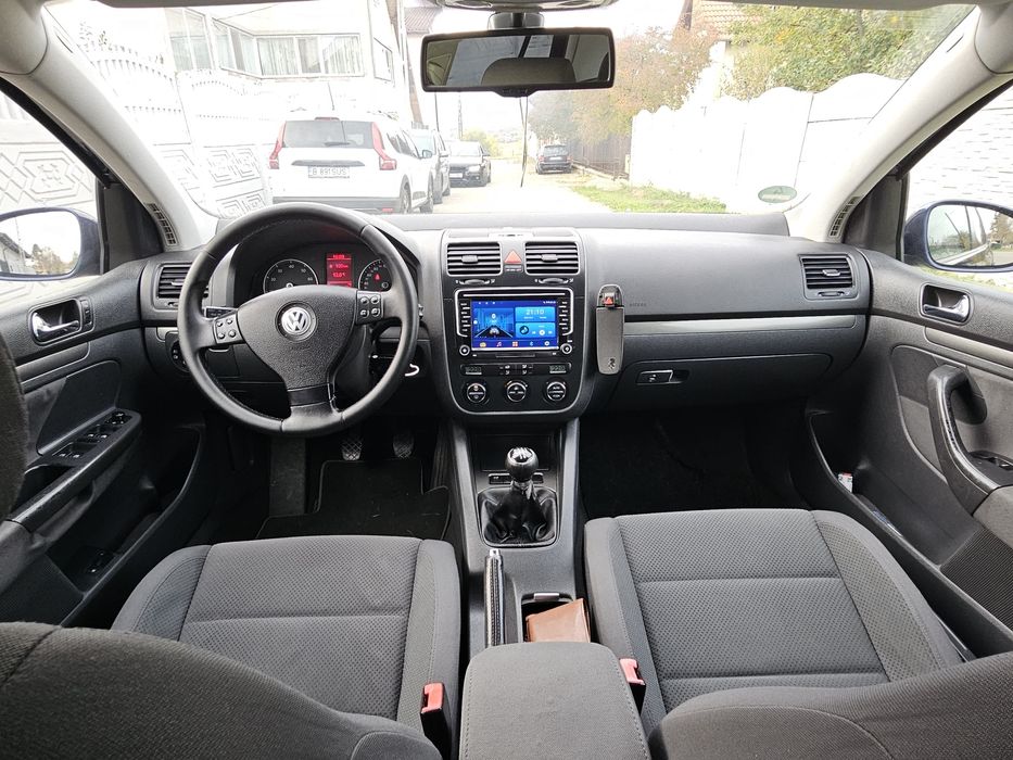Volkswagen Golf 5 1.4Mpi