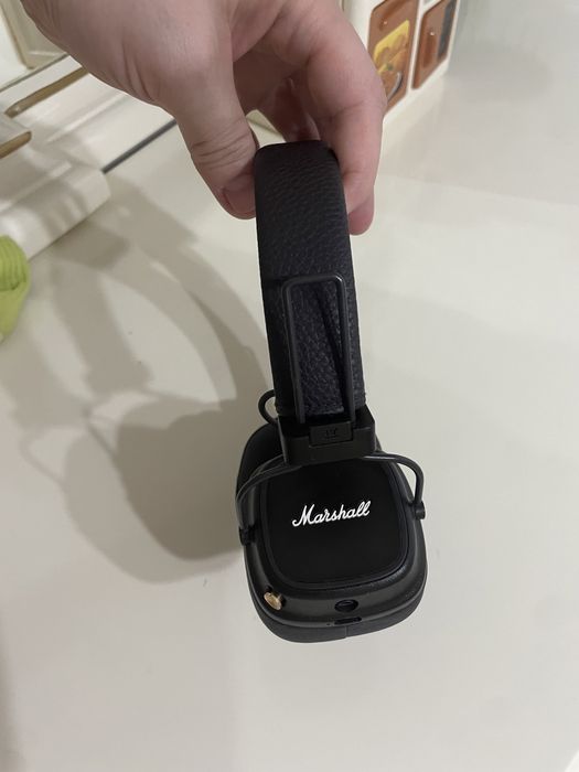 Marshall наушник