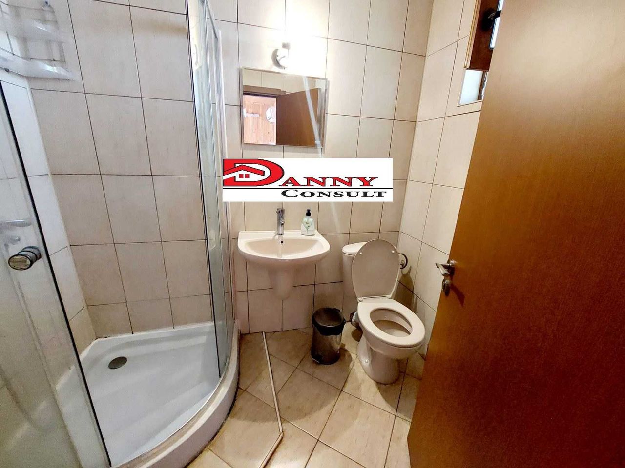 Продава се Къща в Априлци - 250 кв.м за 1060 €/кв.м - Снимка #22