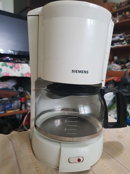 50 Lei. Cafetiera SIEMENS GERMANY. Valabil in Iasi.