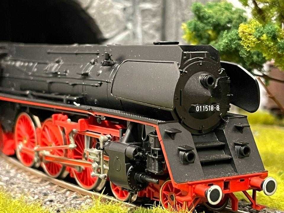 Locomotivele cu abur Br01 marca Piko scara ho