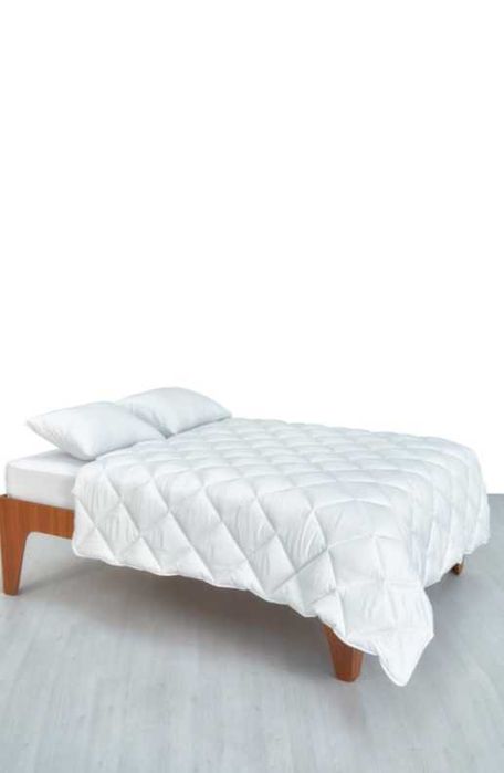 Стеганное одеяло для гостиниц люксового качества