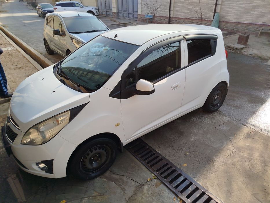 Spark 2010 yili 3 poz