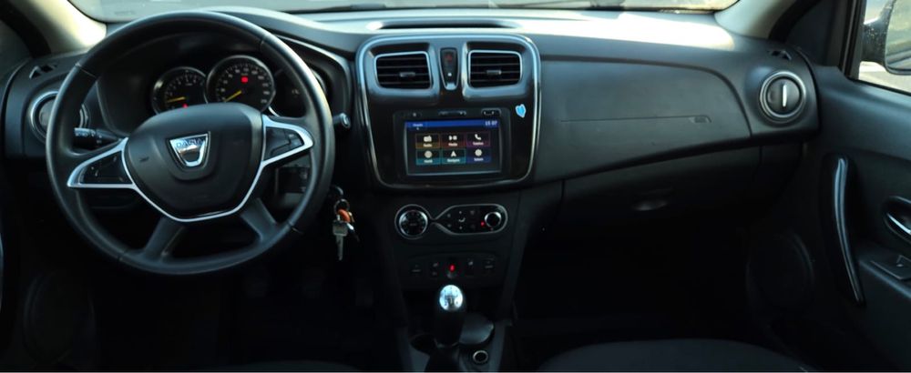 Vand Dacia Logan super intretinuta!