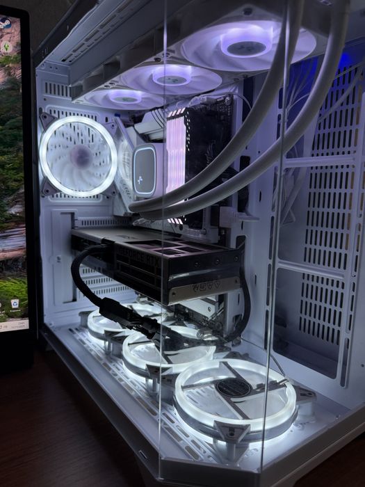 Продам МОЩНЫЙ ИГРОВОЙ компьютер 13600/5070/озу 48гб