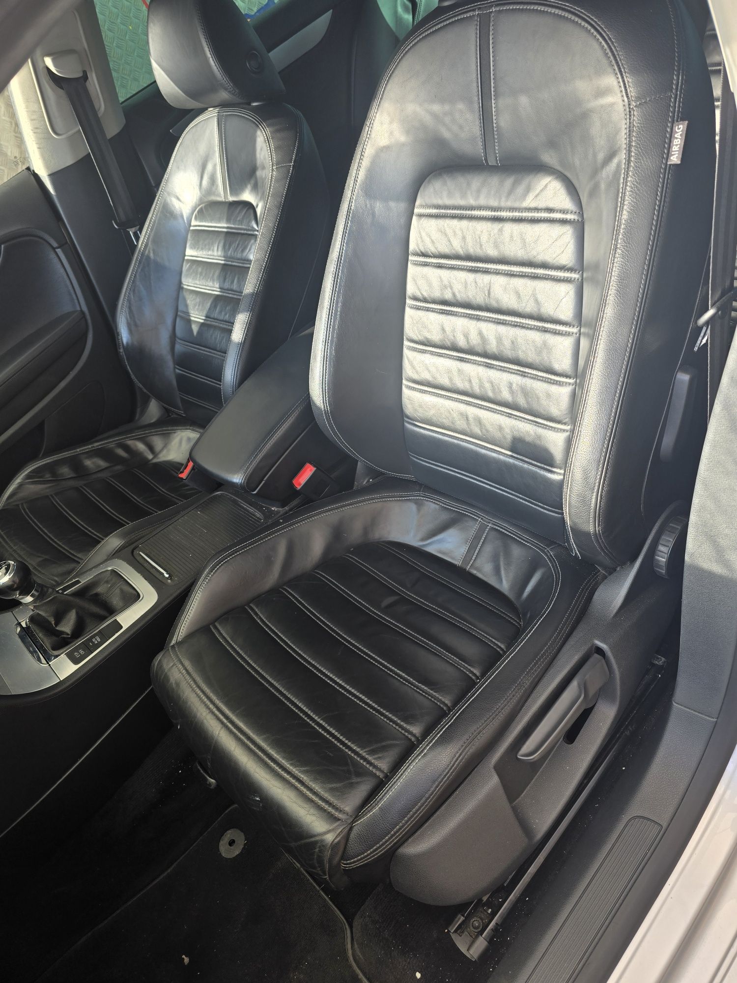 Dezmembrez Volkswagen Passat CC 2.0 CBAB Manual interior piele