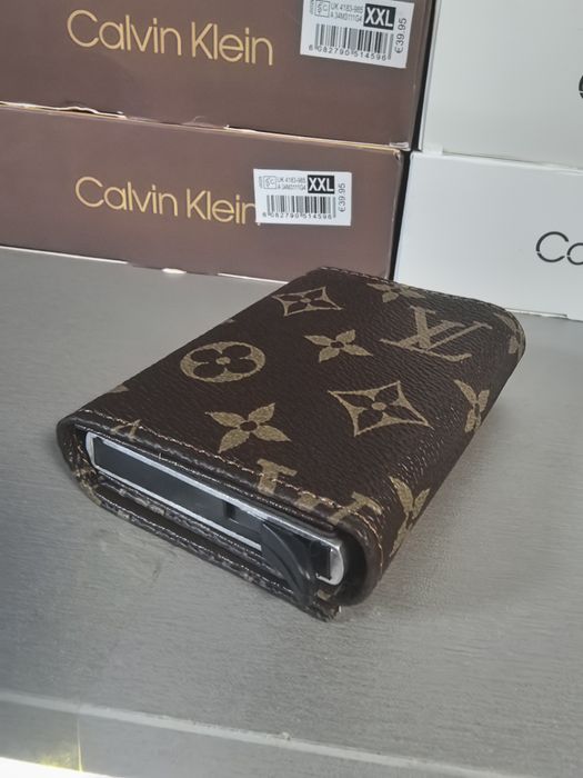 Luis Viton портфейл