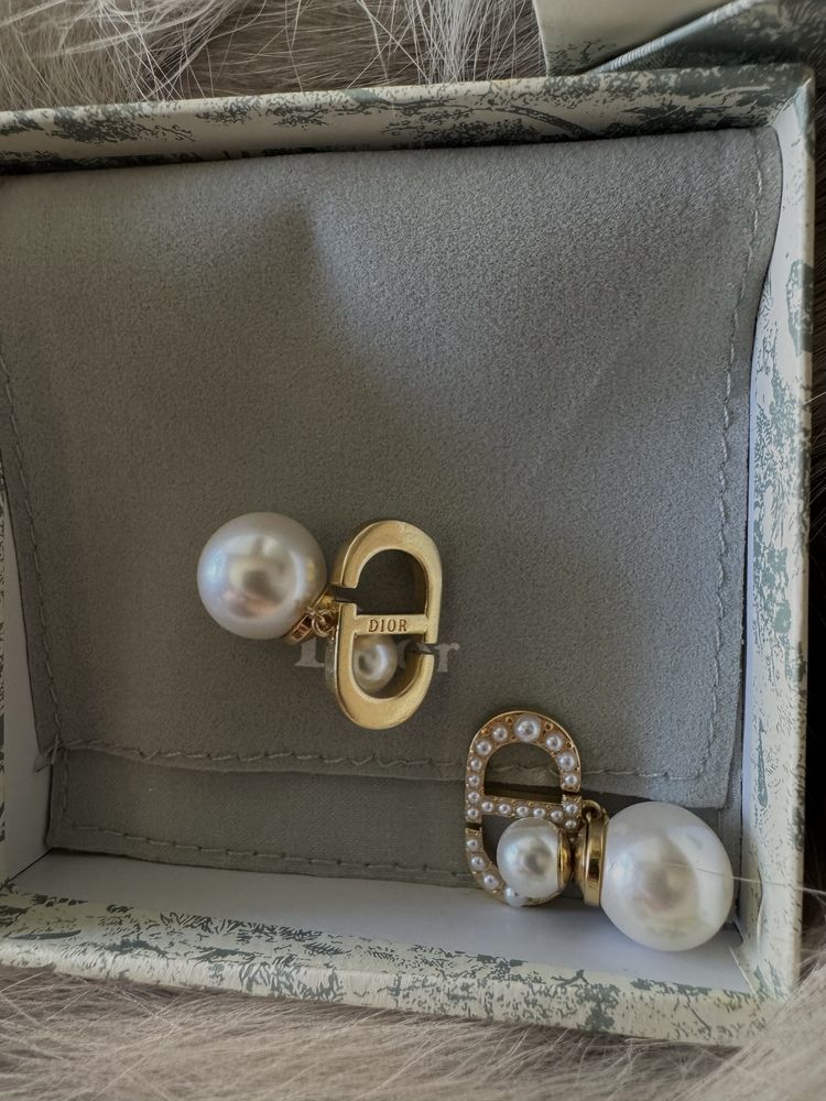 обеци christian dior