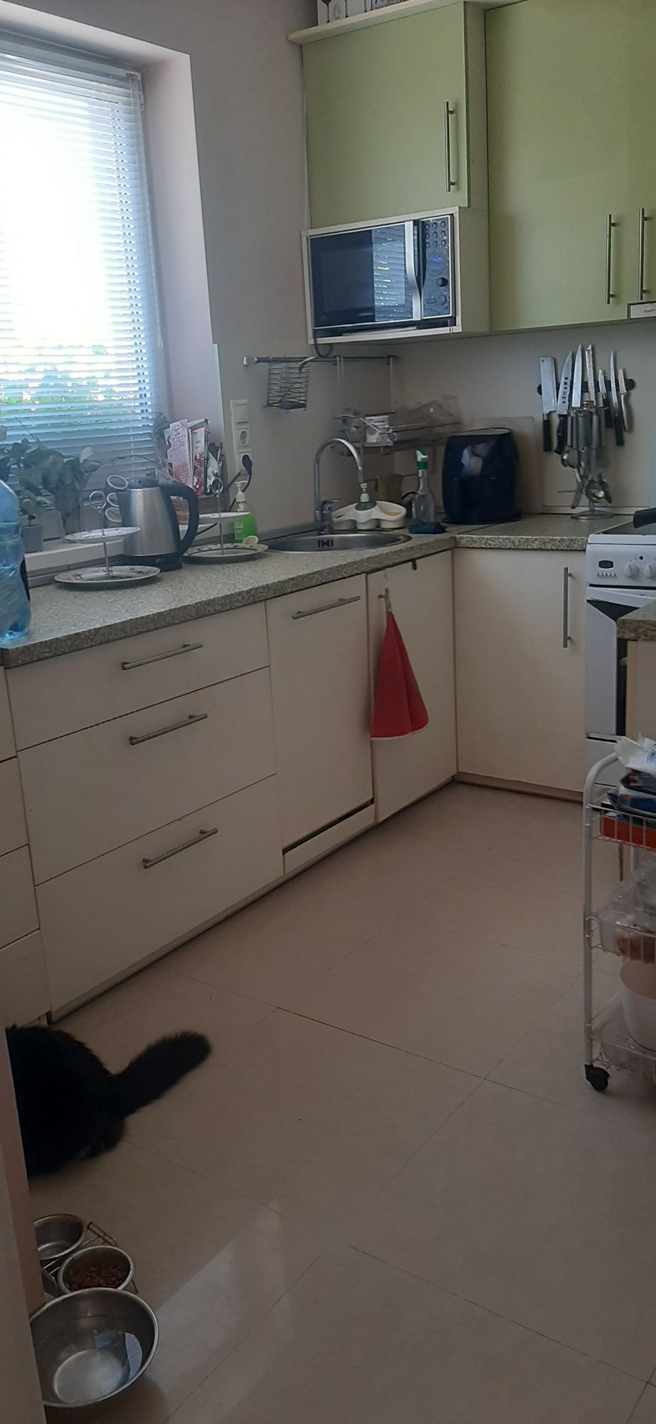 Продава мезонет с двор в кв.Витоша.