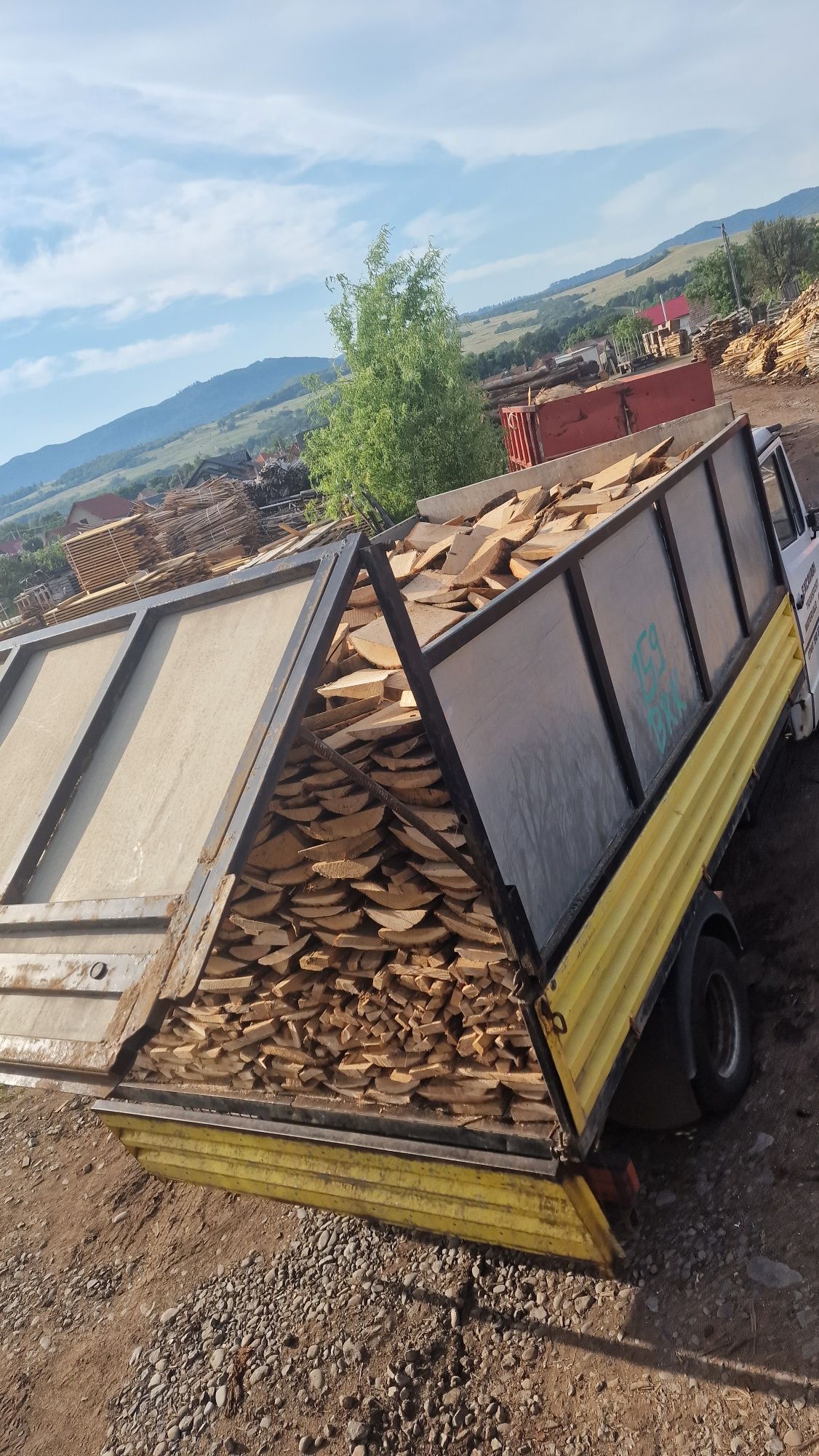Lemn lemne de foc esență tare gata tăiate cu transport la domiciliu