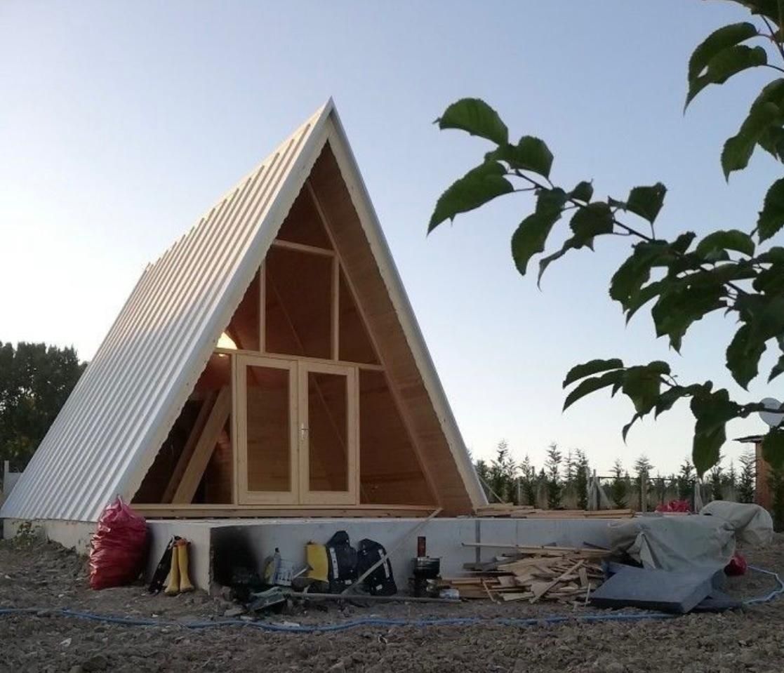 cabane tip A, pe structură din lemn