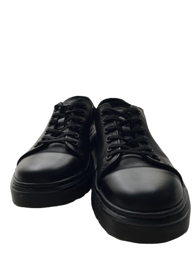 Сникърси Dr. Martens в отлично състояние