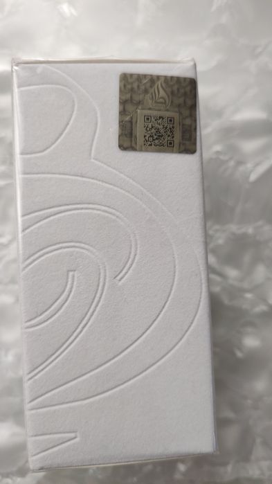 Vând parfum Lattafa opulent musk și bleu de Chanel