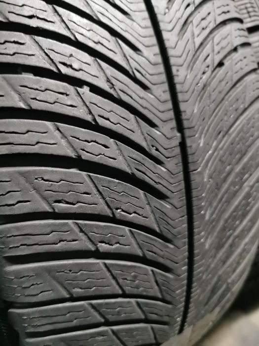 235 45 18 anvelope iarna mercedes Audi bmw Hyundai Kia