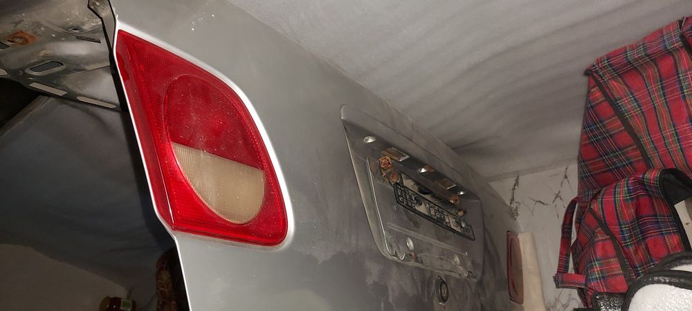 Мерседес 210 багажник