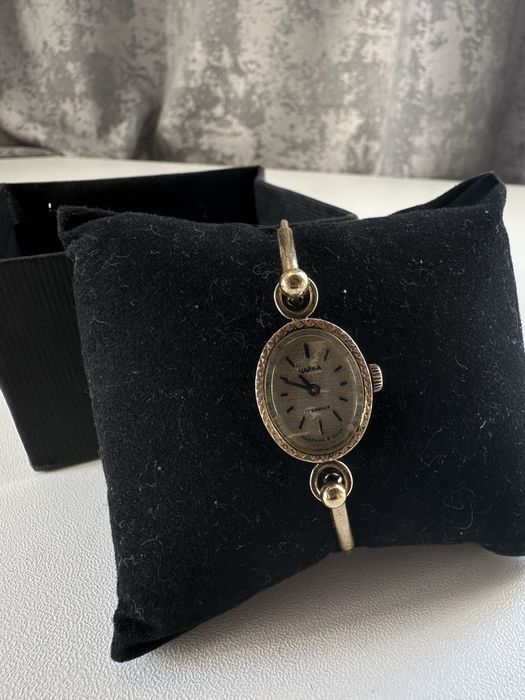 Продам советские винтажные часы