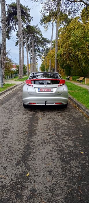Honda Civic 1.8 i-Vtec 140 cp