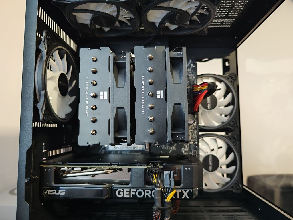 UNITATE PC Sistem GAMING,RTX 4060,AMD Ryzen 7 5800x,32 gb DDR4,m.2 1TB