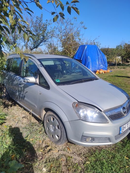 vând piese Opel Zafira b