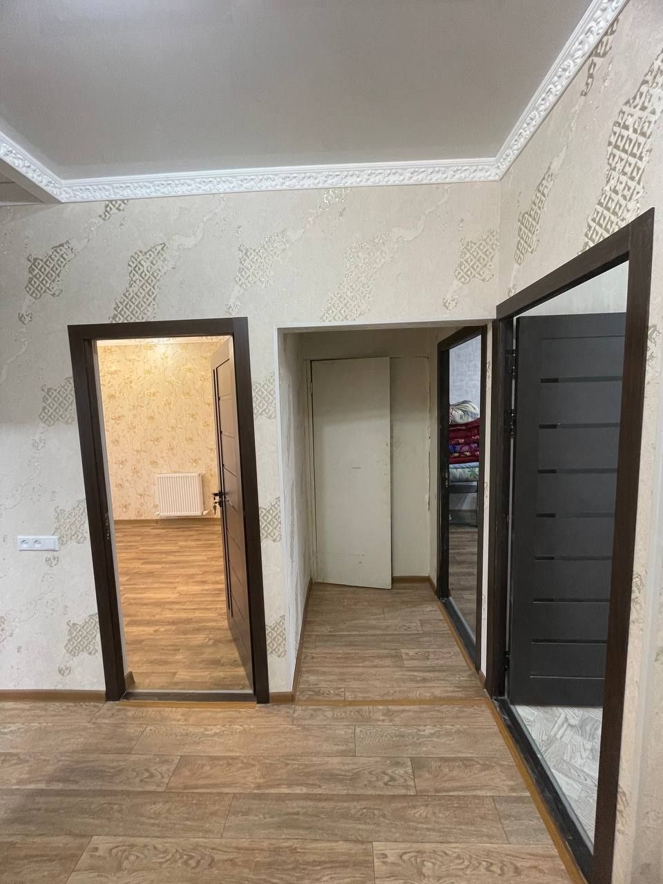 Продаётся Квартира 3х ком 4 этаж в Гульбахоре на Книжном