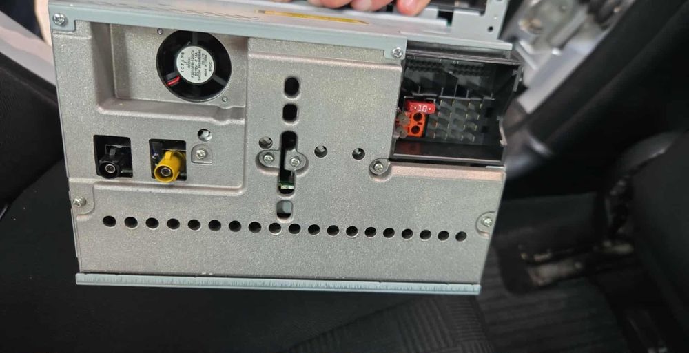 Мултимедия за мерцедес c180 2005 w203