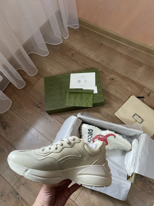 Vand Gucci Rhyton 42