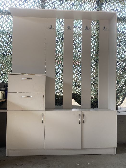 Прихохожая мебель б/у