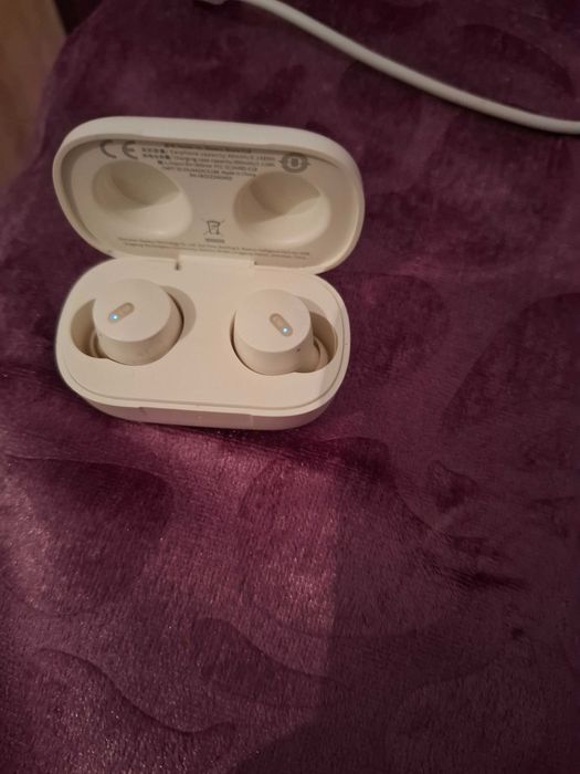 Слушалки почти неизползвани закупени за 50лв