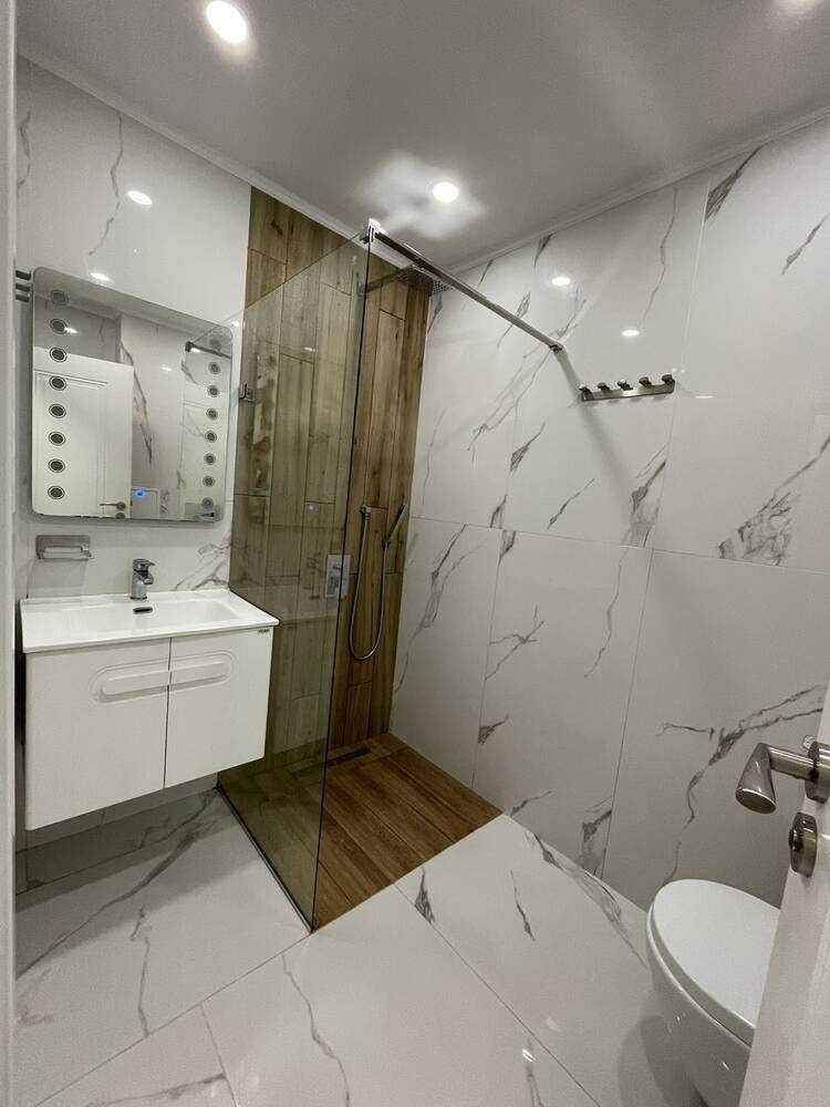 Продава се Тристаен апартамент в Пловдив, Христо Смирненски - 136 кв.м за 1800 €/кв.м - Снимка #5
