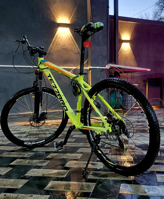 Продаю скоростной велосипед TEZZARO