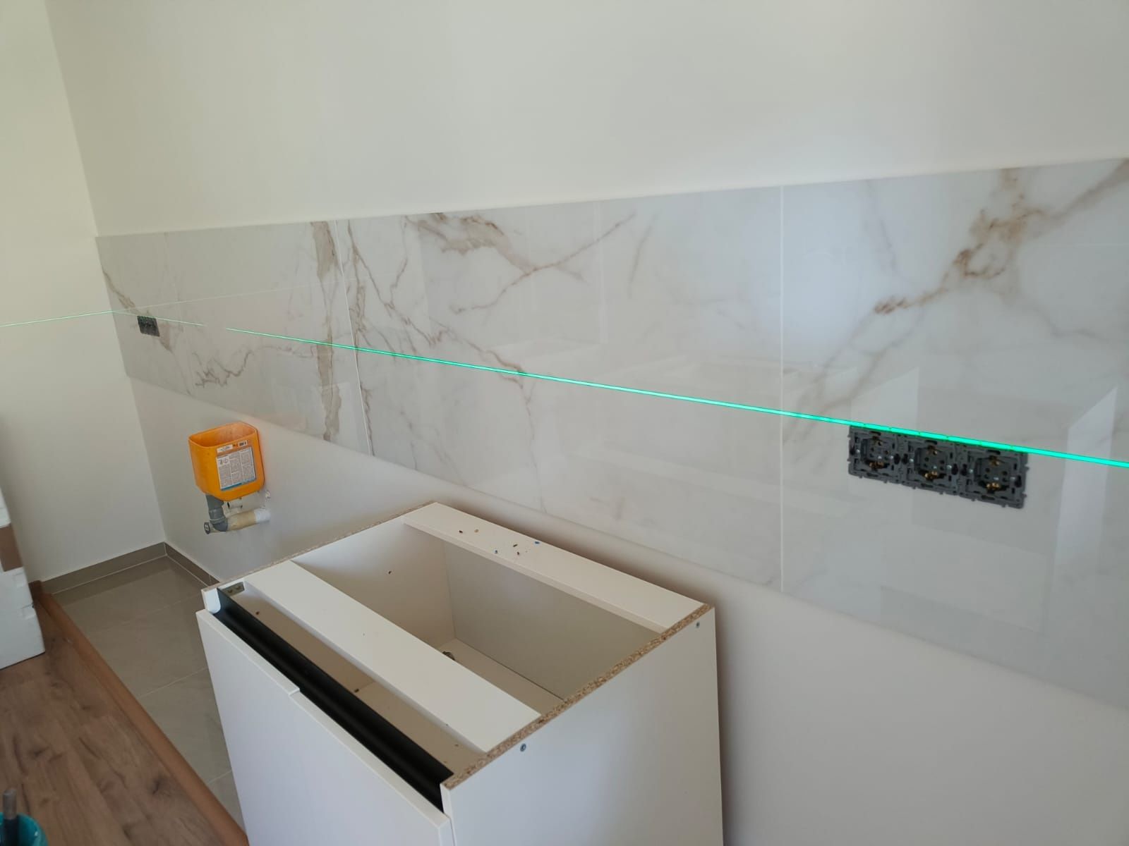 Renovari, amenajari interioare, instalatii electrice
