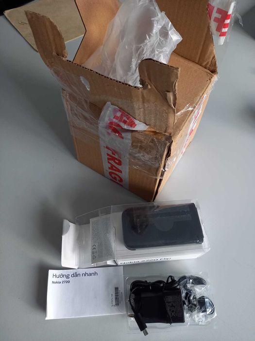 Telefon mobil Nokia 2720 Flip, Dual SIM, 2G, Black