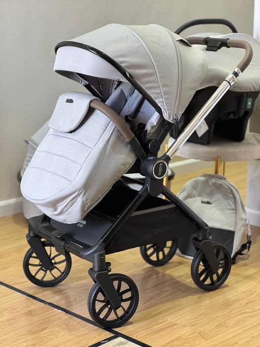 Детская коляска Kidilo D900 3 в 1