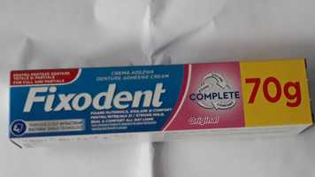 Fixodent crema adeziva