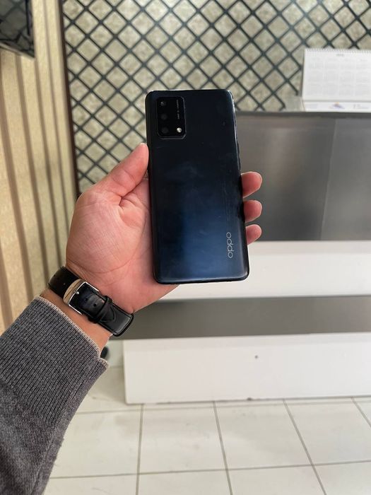 Oppo A74 sotiladi 128Gb