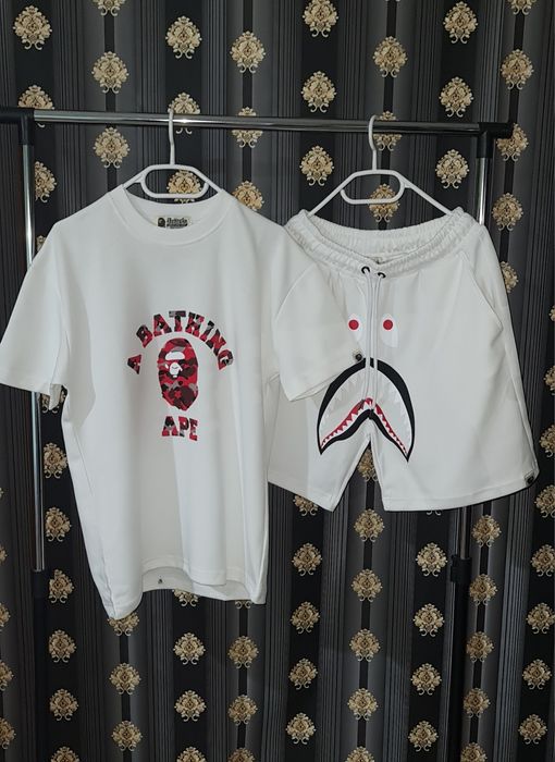 Compleu reducere BAPE / Essentials  / syna