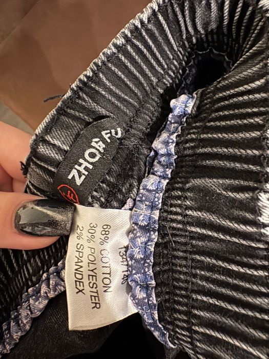 Детски дънки за 10 лева