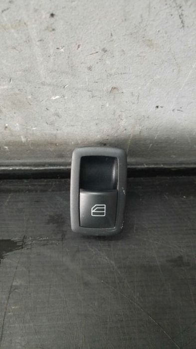 Buton geam electric dreapta spate mercedes b class w245 a2518200510 03128150