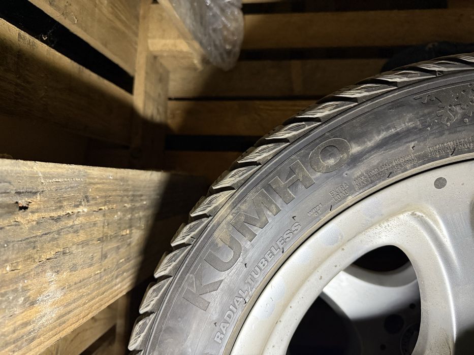 Зимни гуми 255/45/18 kumho