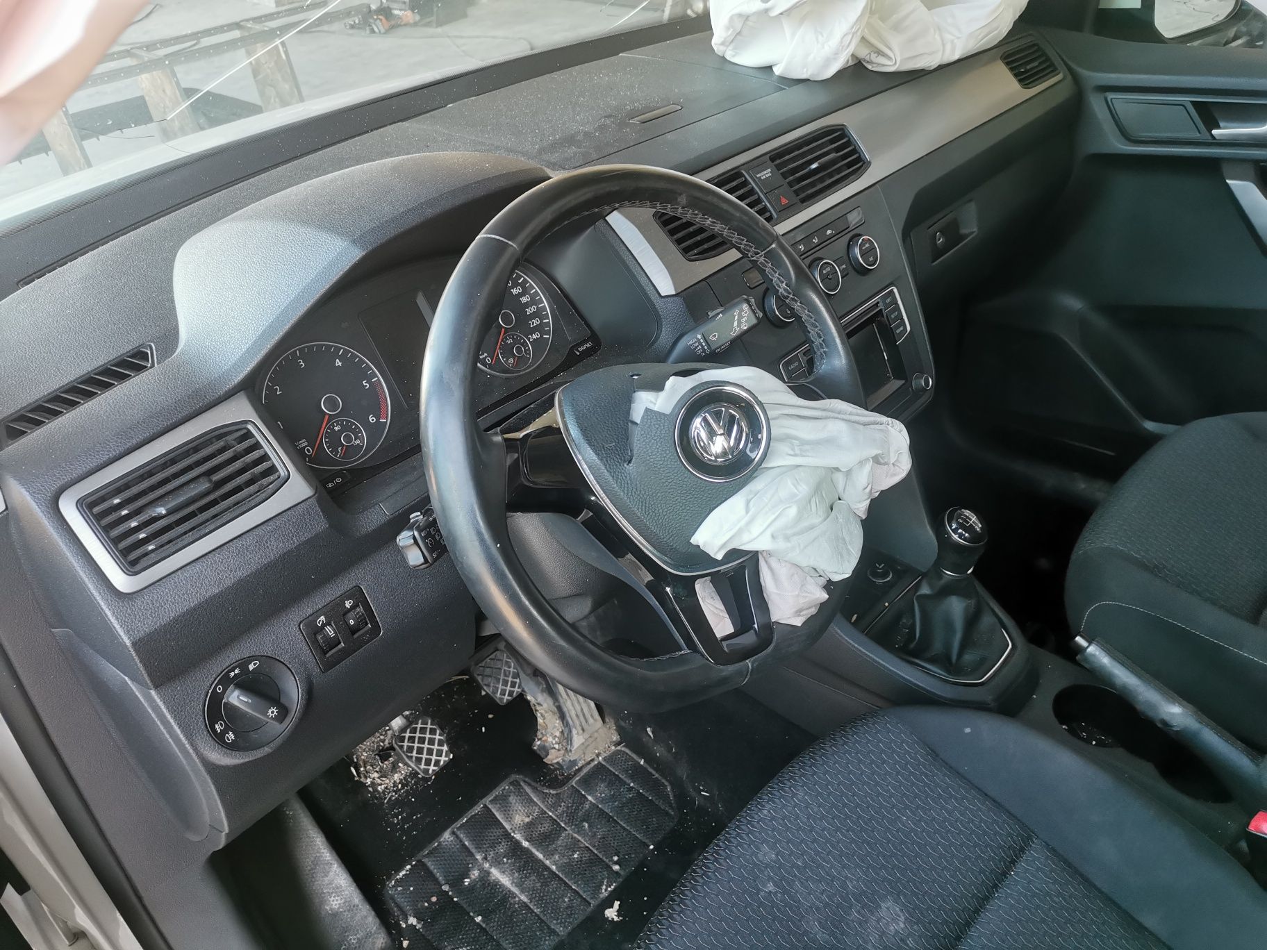 Vw Caddy 2.0TDI 102к.с. На Части