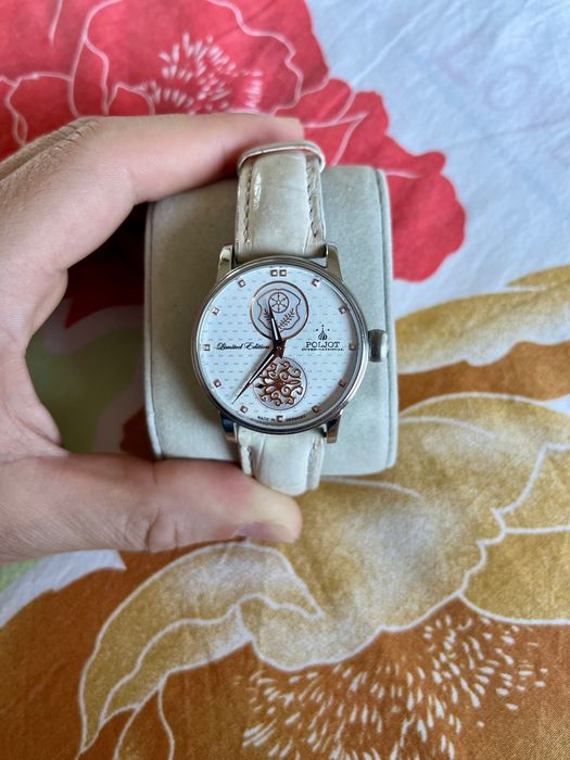 Дамски часовник, лимитирана серия от 50 бройки