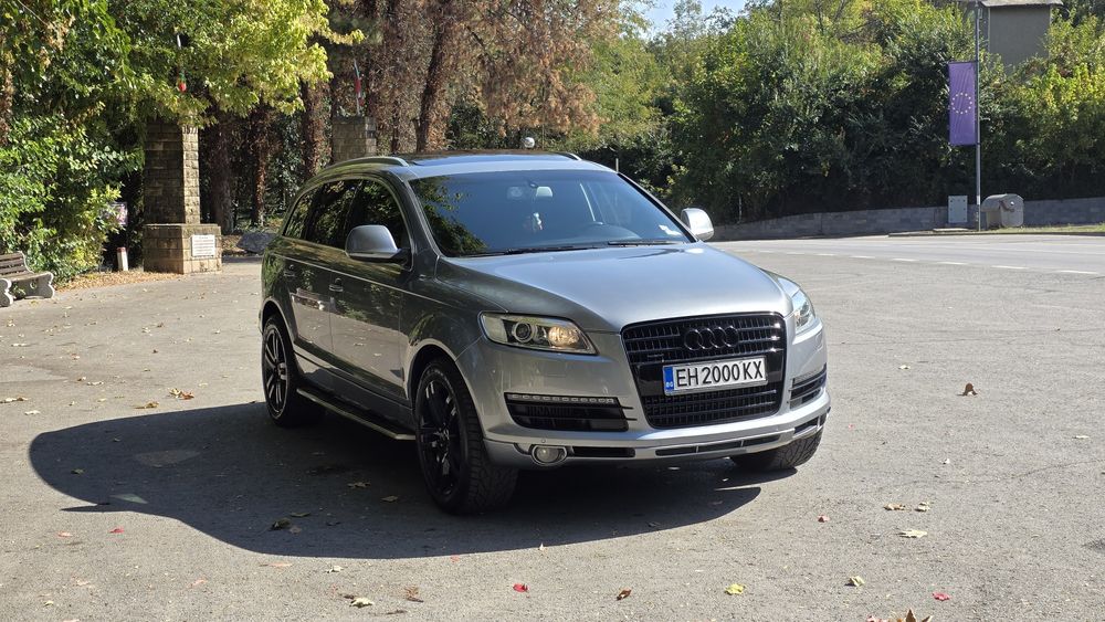Ауди Q7 3. 0TDI  quattro S-LINE