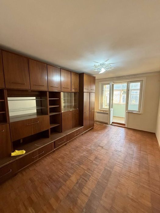 Продается 2 ком. Квартира на 3 этаже площадью 50 кв.м. В Саттепо