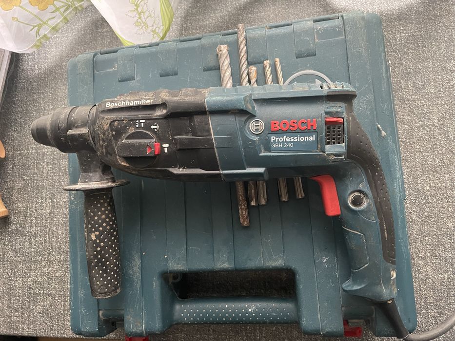Rotopercutor/ bormasina Bosch Profesional GBH 240