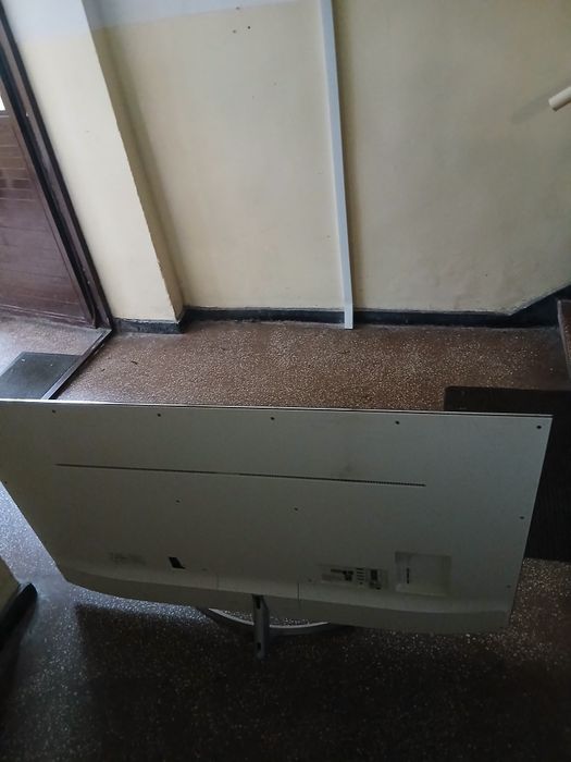 Vând televizor LG display spart