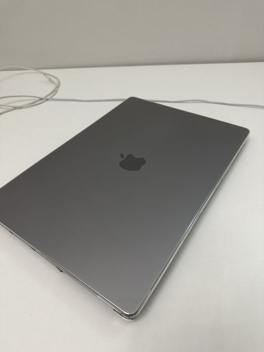 Продам macbook pro 16 2021 батарея 96%
