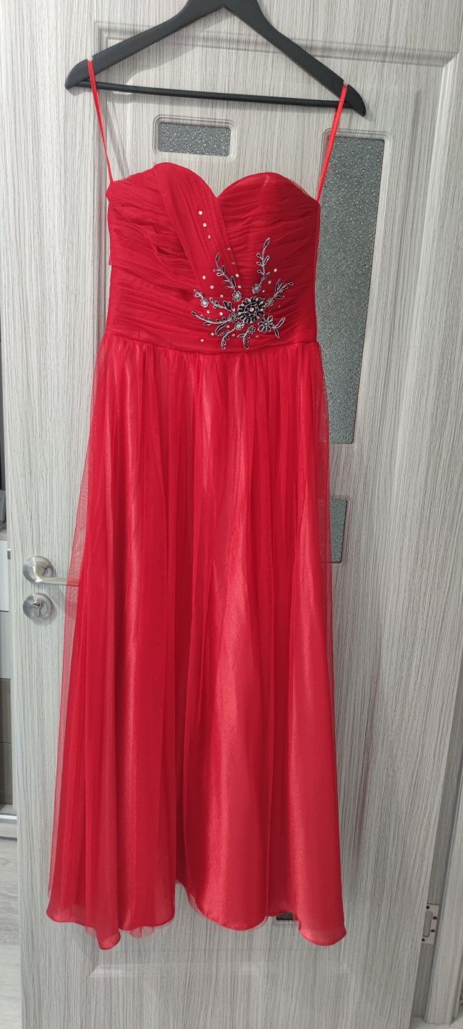 Rochie lunga rosie