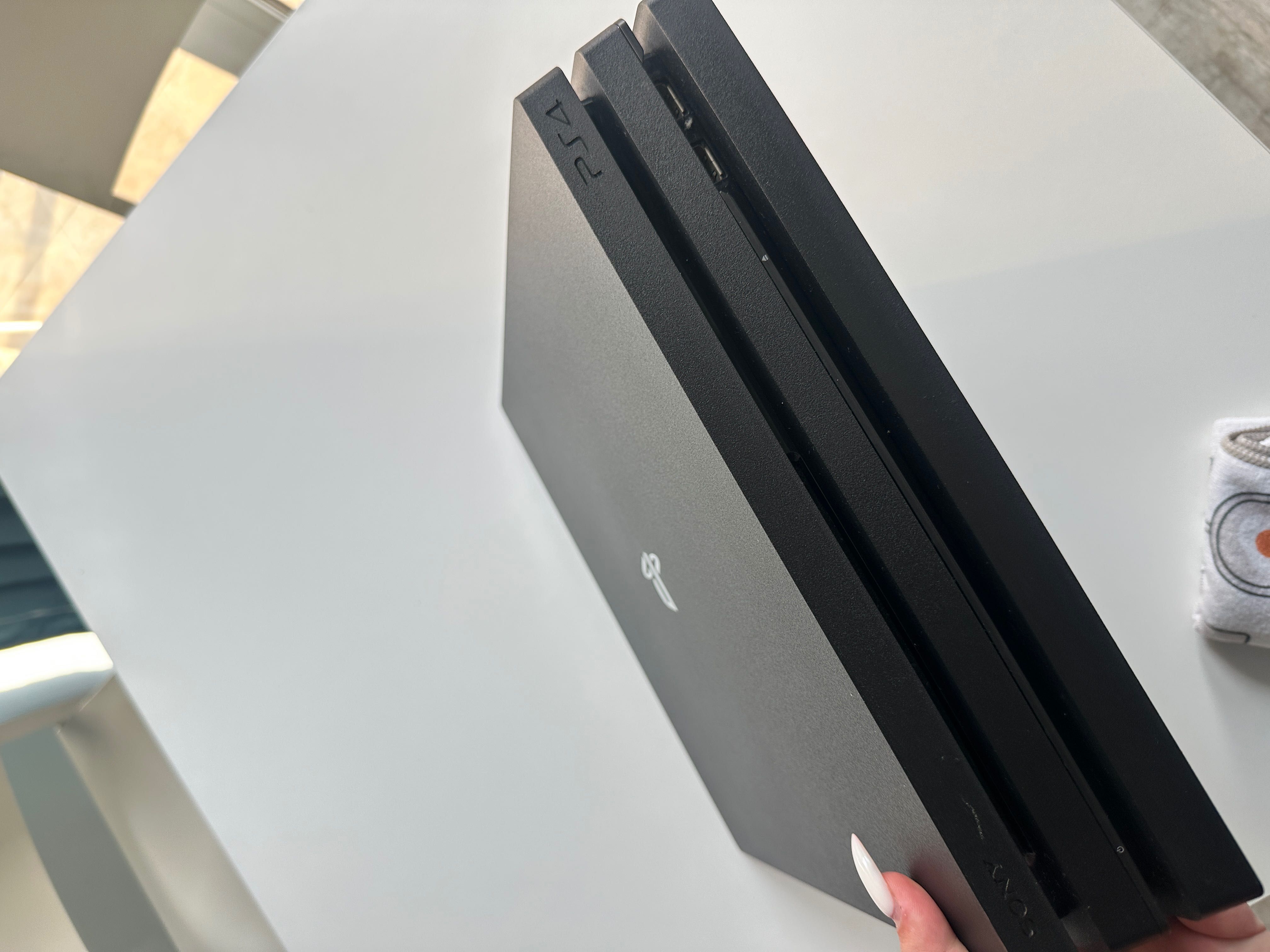PlayStation 4 PRO 1 TB